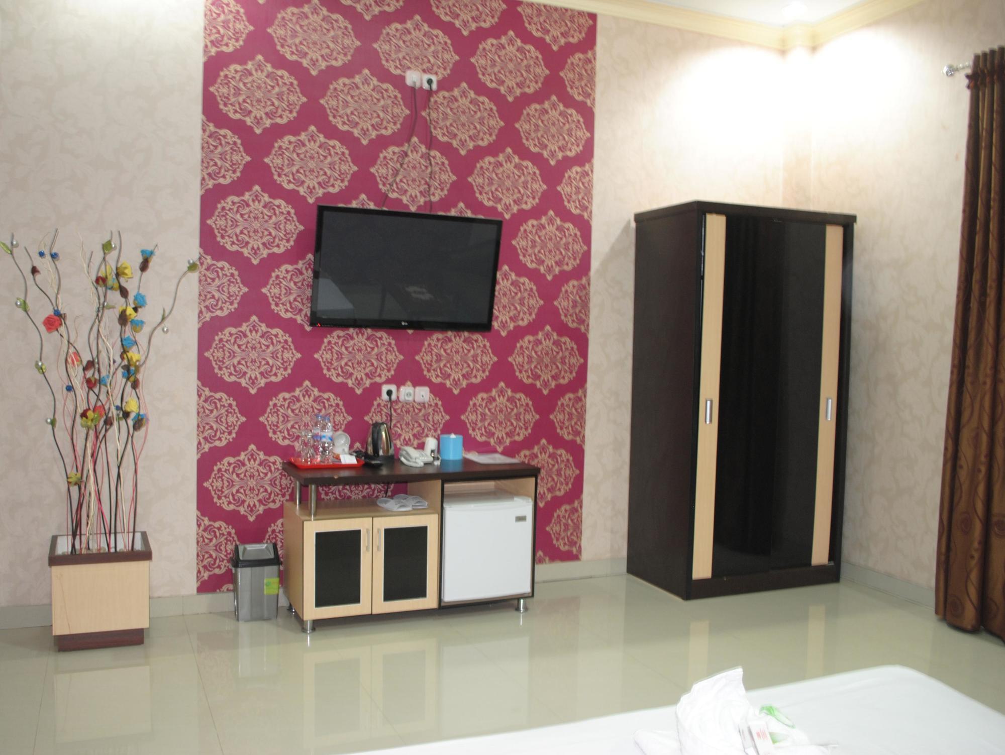 Eljie Hotel Syariah Gorontalo Exteriör bild
